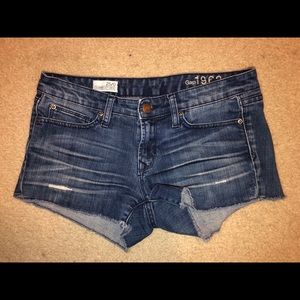 Gap Summer out offs Jean Shorts size 25/0